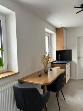 Moderne 2-Schlafzimmer Wohnung für 2-3 Personen - Optimal für Arbeit und Erholung